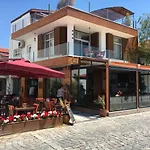 Hotel Antik Foça