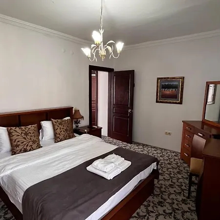 Antik Hotell 2*