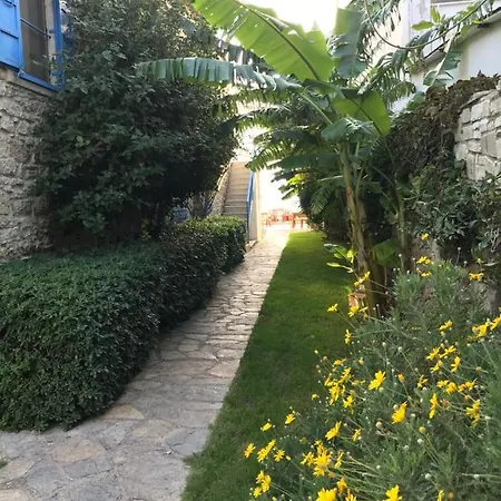 Antik Ξενοδοχείο 2*