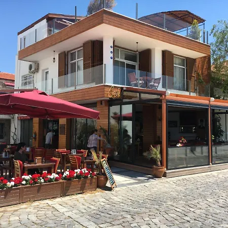 Ξενοδοχείο Antik Foca