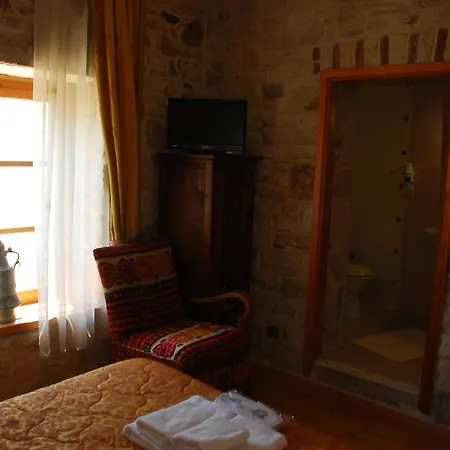Hotel Antik 2*