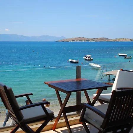 Antik Hotel 2*